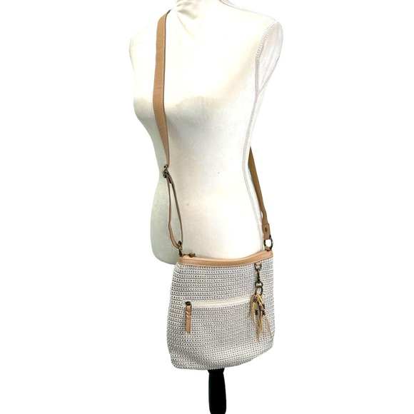 The SAK Crocheted Beige Knit Crossbody Bag Adjustable Strap Boho Purse - Picture 2 of 15